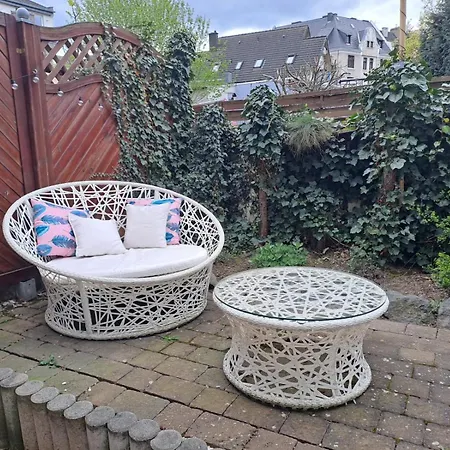 Apartman Gemuetliches Mit Garten I Parkplatz I 10 Min Zur Altstadt Koblenz
