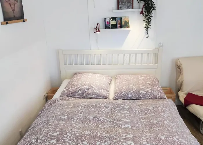 Gemuetliches Mit Garten I Parkplatz I 10 Min Zur Altstadt