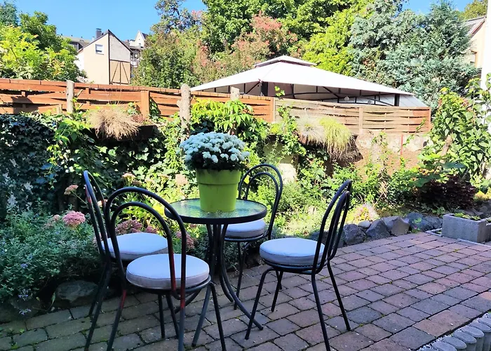 Gemuetliches Mit Garten I Parkplatz I 10 Min Zur Altstadt Koblenz